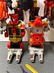 TRANSFORMERS PLATINUM EDITION PREDAKING PREDACONS AS SHOWN AS IS AS FOUND
