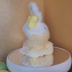 NOMMI BABY SWEETHEART BUNNY CHARM- Confirmed Pudding Cream! 💛🐇💛