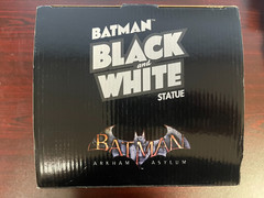 BATMAN ARKHAM ASYLUM BLACK AND WHITE STATUE 1ST EDITION BERMEJO #1171 OF 5000