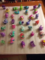 HATCHIMALS-Lot of 42-Collectible Figures-Cute Animals-Colorful RANDOM Figures!!