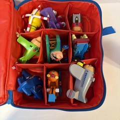 pbs JAY JAY THE JET PLANE carrying case and 10 figures LOT. Handle Broken