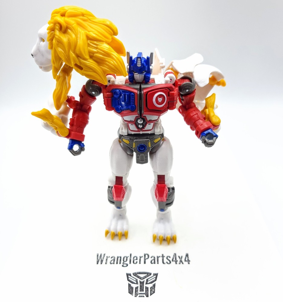 Transformers 2023 Legacy Evolution Maximal Leo Prime Voyager Class Figure