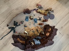Star Wars Geonosis Battle Arena STAR WARS SAGA Playset *INCLUDES SOME FIGURES*