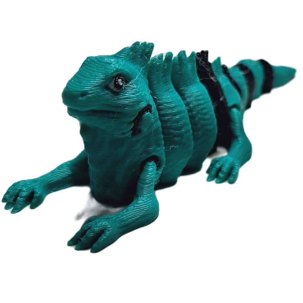 FlexiMech Cute Baby Iguana Articulated 3d Printed Lizard 3.5″ Fidget Toy