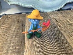 2.75”H Smurf Farmer 2011 Peyo McDonalds TV Movie Character Toy