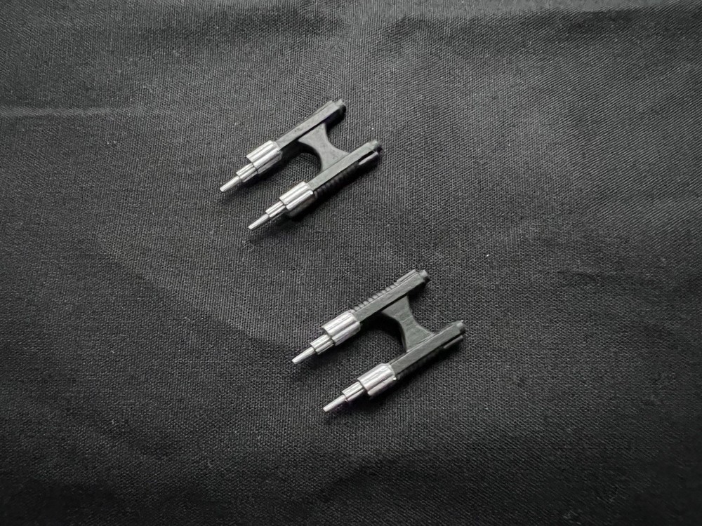 Mego Black Hole Sentry Blasters (movie Style -2 pistols Only)