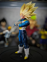 VF In stock 33cm Dragon Ball Z SSJ3 Vegeta Model Super Saiyan 3 Vegeta Action Fi