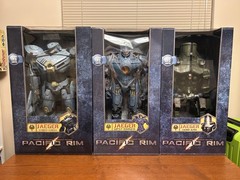 Set of 3 Pacific Rim 18 inch Jaegers NECA SEALED BNIB Price includes shipping