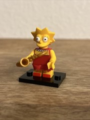 Lisa Simpson W/ Trumpet The Simpsons Block 2” Figure Abs Plastic Toy