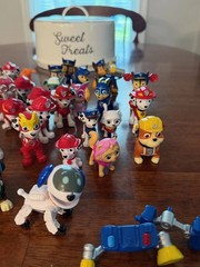 Mixed lot of Paw Patrol figures 65 total