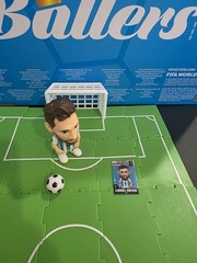 NEW ZURU FIFA WORLD CUP 2026 BALLERS, FULL & 1/2 PITCH+GOAL-FLAT RATE COMBO SHIP