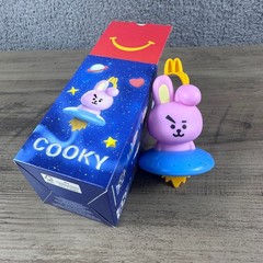 BT21 Cooky Space UFO Toy Figure with Clip
