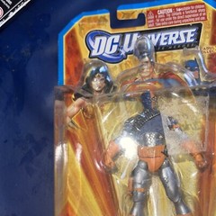 NEW 2009 DC UNIVERSE DEATHSTROKE 3 3/4″ IN FIGURE 75 YEARS OF SUPER POWER