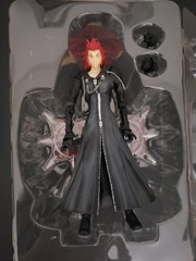 Kingdom Hearts II Kairi and Axel Play Arts Action Figures Square Enix Disney
