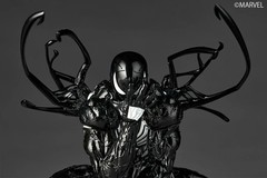 Kaiyodo Revoltech Amazing Yamaguchi Symbiote Spider-Man Black Action Figure New