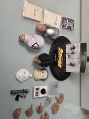 🔥 Hot Toys 20th Century Boys “The friend” 1/6 All Accessories