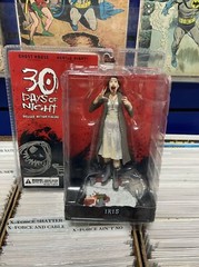 30 Days of Night IRIS Action Figure 2009 Gentle Giant SIGNED BY Megan Franich