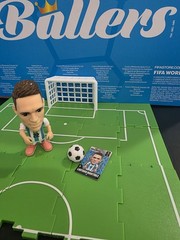 NEW ZURU FIFA WORLD CUP 2026 BALLERS, FULL & 1/2 PITCH+GOAL-FLAT RATE COMBO SHIP