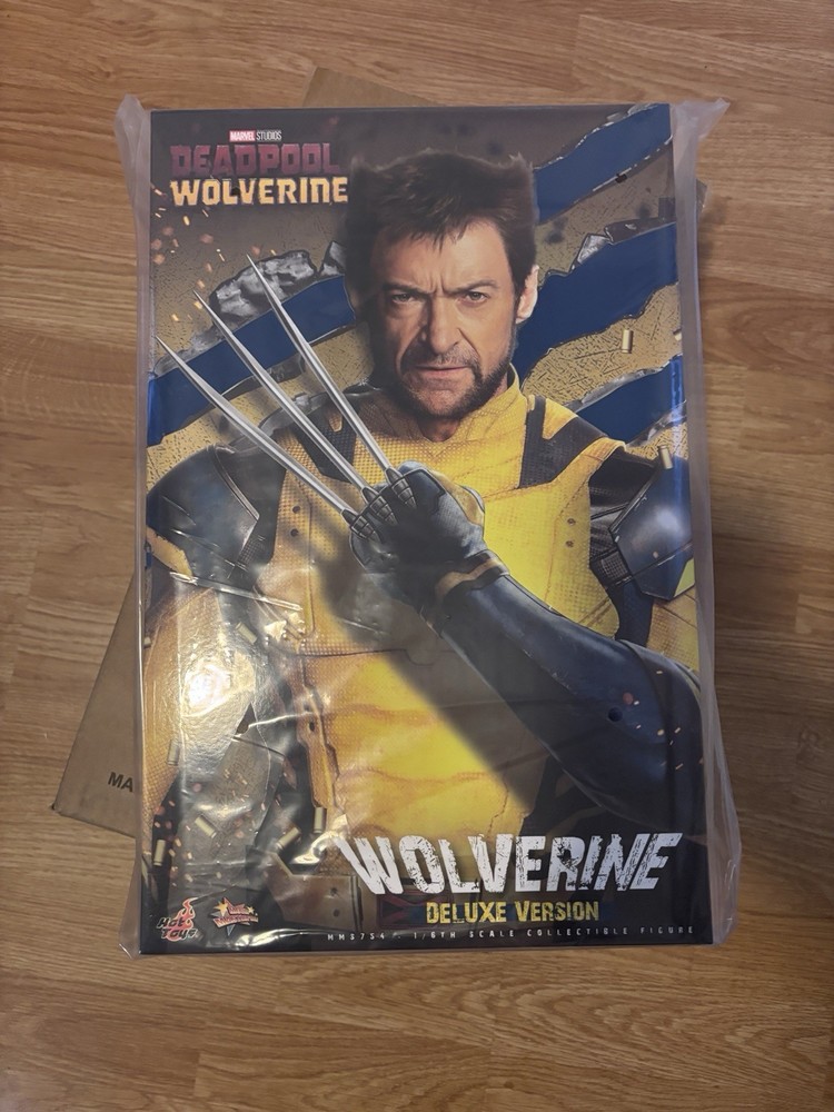 Hot Toys MMS754 Deadpool & Wolverine 1/6 Wolverine Action Figure Deluxe Version