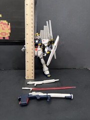 Bandai Mobile Suit RX-93 NU GUNDAM DELUXE 5″ Loose Action Figure