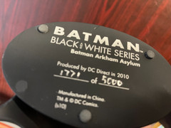 BATMAN ARKHAM ASYLUM BLACK AND WHITE STATUE 1ST EDITION BERMEJO #1171 OF 5000