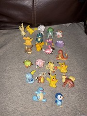 Pokémon Wicked Cool Toys WCT Mini Figures Pokemon Battle 1.5″ Lot of 23