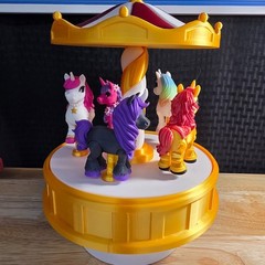 Unicorn Carousel, rotates and unicorns move up and down, 3D Printed Items