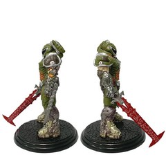 21cm Doom Slayer Eternal Demon Hunter Arkham Standing Posture Collectible Model