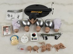 🔥 Hot Toys 20th Century Boys “The friend” 1/6 All Accessories