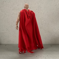 SU-MF-ZBC: 1/12 Battle Damaged Wired Red cape for 6″ ~ 7″ Action Figures