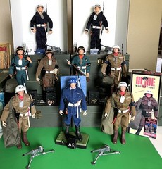 G.I. Joe 40th Anniversary ” Uniform & Accessories” Drop Down List – Mint Quality