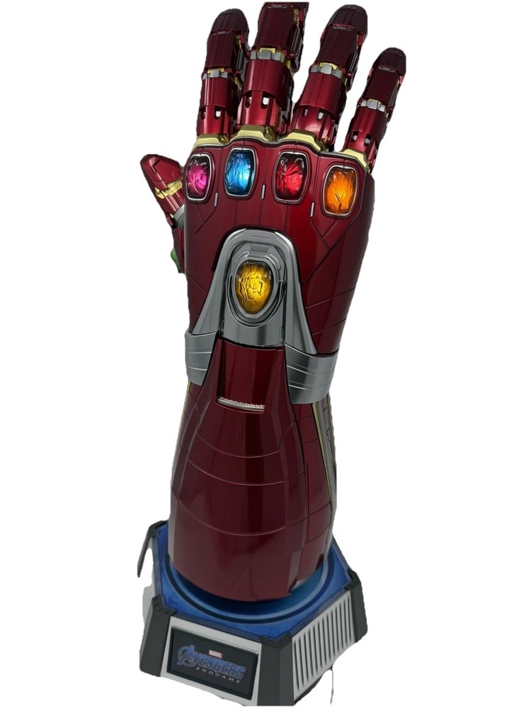 Hot Toys 1:1 Avengers Endgame Nano Gauntlet Life-Size Collectible Figure LMS007