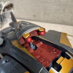 2011 Hasbro Marvel The Avengers Quinjet PLANE TOY ONLY Gray Gold WORKS EUC