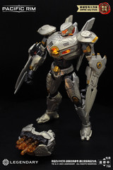 Empire Sky 1/35 Gipsy Danger Crimson Typhoon Cherno Alpha Striker Eureka DX Kit