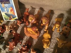 Mixed Lot of 32 LION KING Toy Figures Mufasa Simba Scar Pumbaa Timon & More