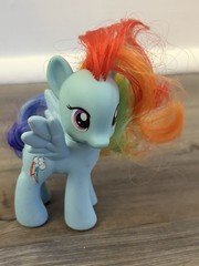 2013 My Little Pony Friendship is Magic G4 Rainbow Dash 3″ Brushable
