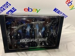 SDCC 2014 Neca Exclusive Pacific Rim “End Credits” Jaeger 3 Pack
