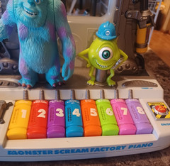 Disney/Pixar 2001 – Monsters Inc. Scream Factory Piano – Great Working Condition