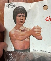 Bruce Lee ish Chinese Kung Fu Hand Puppet Sealed in Original Package