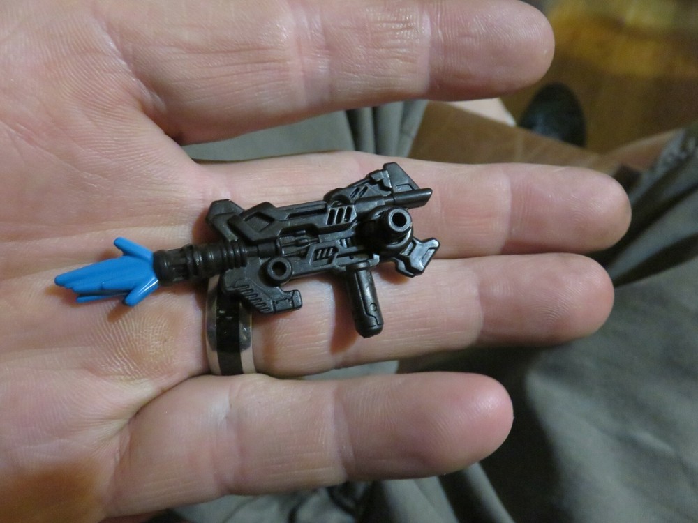 Black Space Blaster Gun with Blue Flames for 3.5 Action Figure
