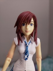 Kingdom Hearts II Kairi and Axel Play Arts Action Figures Square Enix Disney