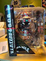 Diamond Select Toys The Black Hole V.I.N.CENT & Maximilian Figure LOT