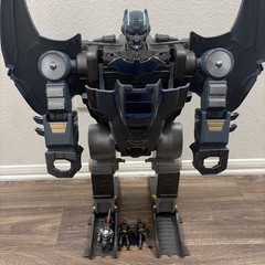 DC Comics Gotham City Guardian Playset 4-in-1 Transformation Exclusive Batman