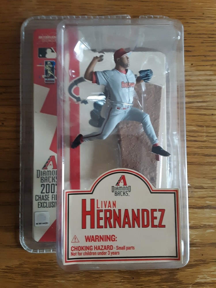 MLB (LIVAN HERNANDEZ) McFarlane’s Sports Picks DEBUT 2007 DIAMOND BACKS RARE