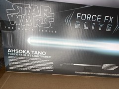 STAR WARS The Black Series Ahsoka Tano Force FX Elite Electronic Lightsaber NEW