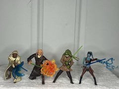 LOT OF 4 Jedi AOTC SAGA Series Kit Fisto Aayla Secura Saesee Tiin Fi-Ek Sirch