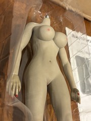 US JIAOU Doll 1/6 JO-Q10E-PS Large Bust Girl 12″ Female Body NEW Missing 1 Hand