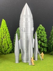 1950s Style Spaceship 6″ Tall – 3D Printed HO Scale, Steel Appearance BRAND NEW