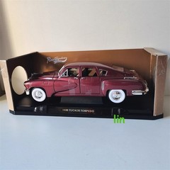 1:18 Diecast Retro Classic Car Model – Realistic Collectible Toy for Boys