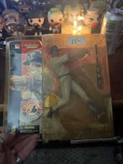 McFarlane Baseball Series 3 Vladimir Guerrero Montreal Expos Collectible Figure